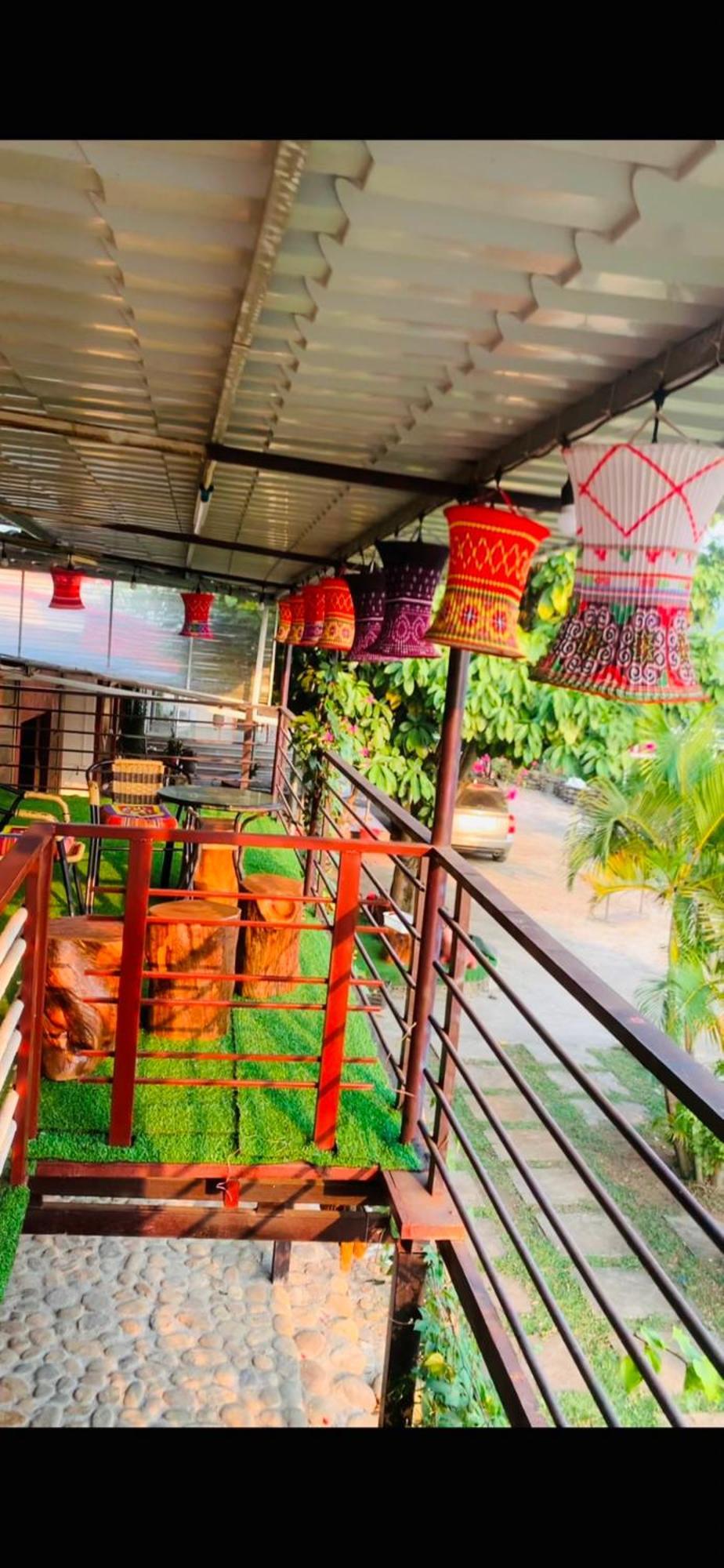Lodge Nha Cua Mi - Mi's House