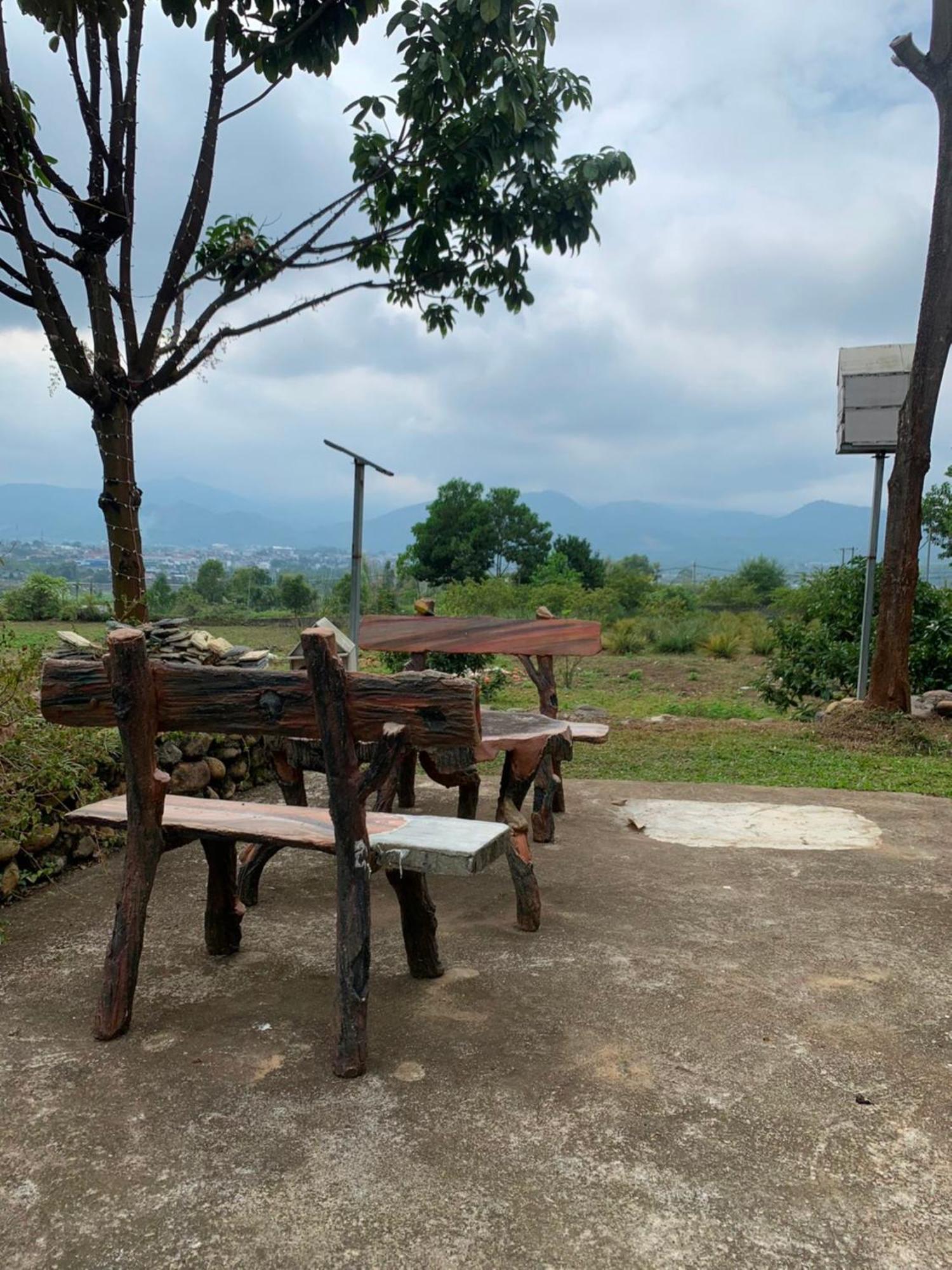 Lodge Nha Cua Mi - Mi's House *